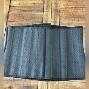 Elegant Black Waist Shaper